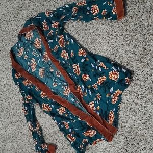 NWOT Forever21 Floral Kimono Size M